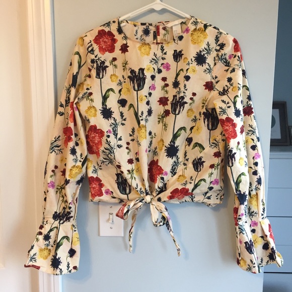 H&M Tops - H&M Floral Top